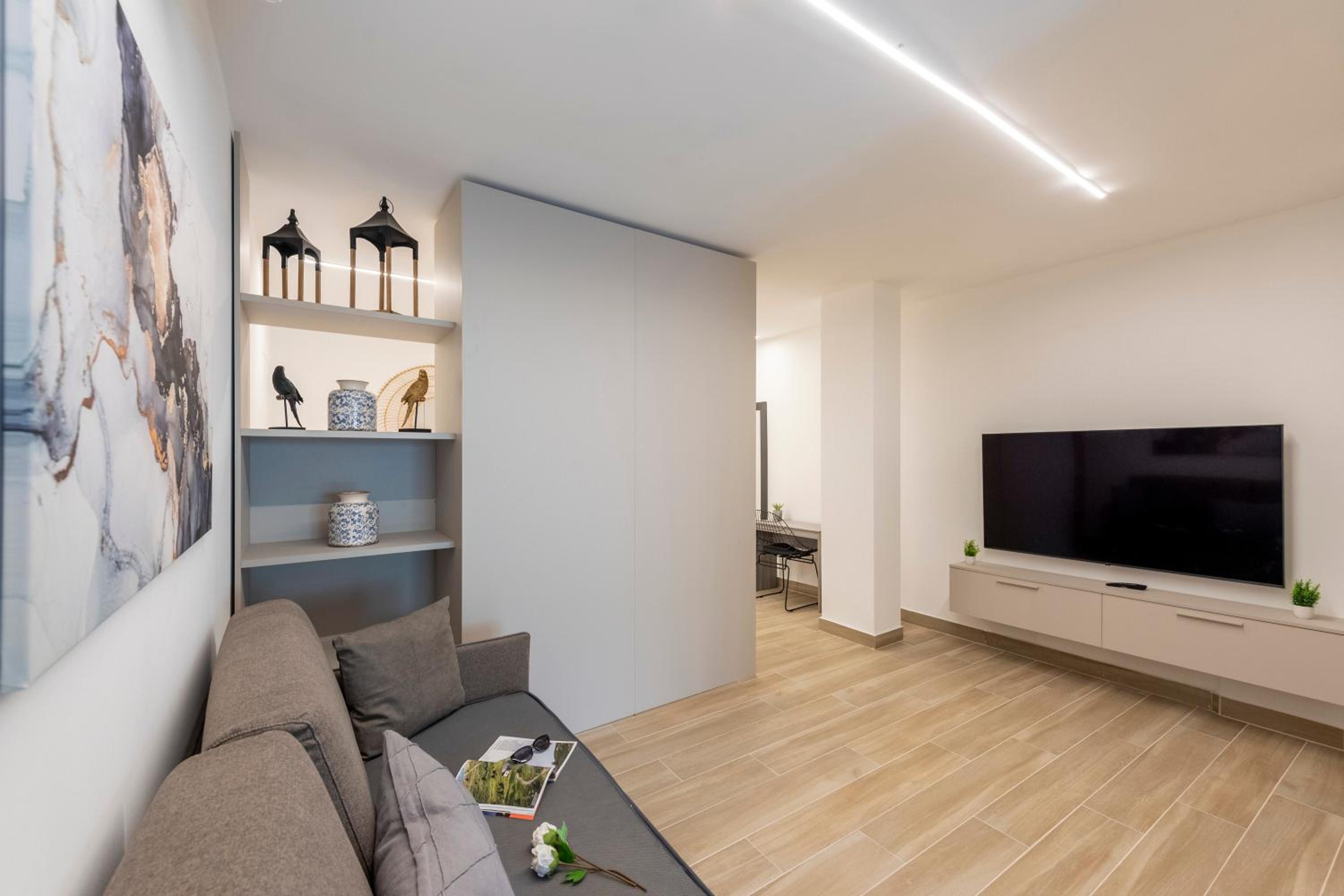 Charming Flat in Cogoleto Apartments - Happy Rentals