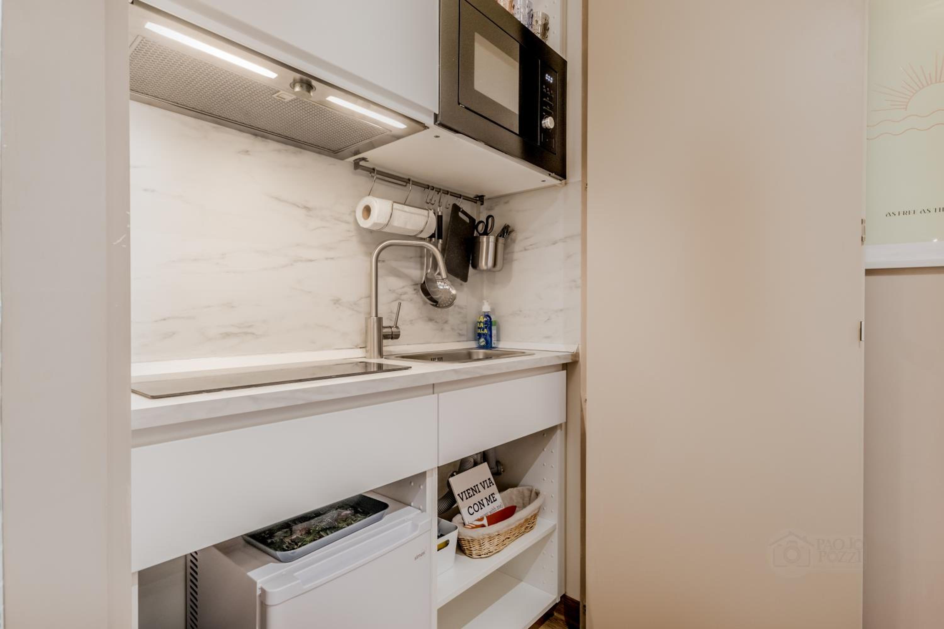 Queen of Rome Luxury Rooms