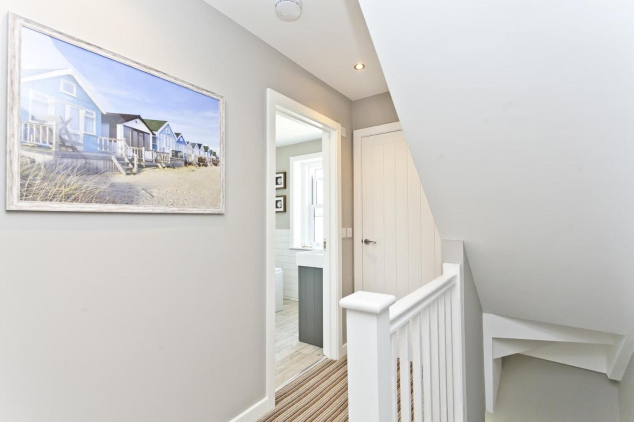 COASTGUARD COTTAGES by BOURNECOAST - A Charming Victorian Holiday Home with SEA VIEWS, HOT TUB and Garden - HB6098 view 2
