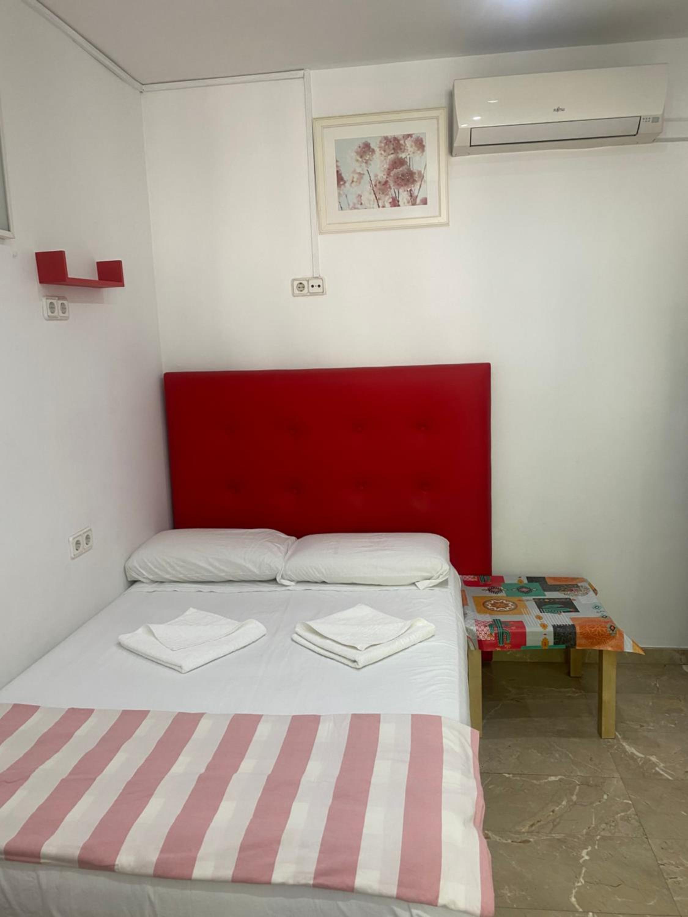Hostal Granvia 628