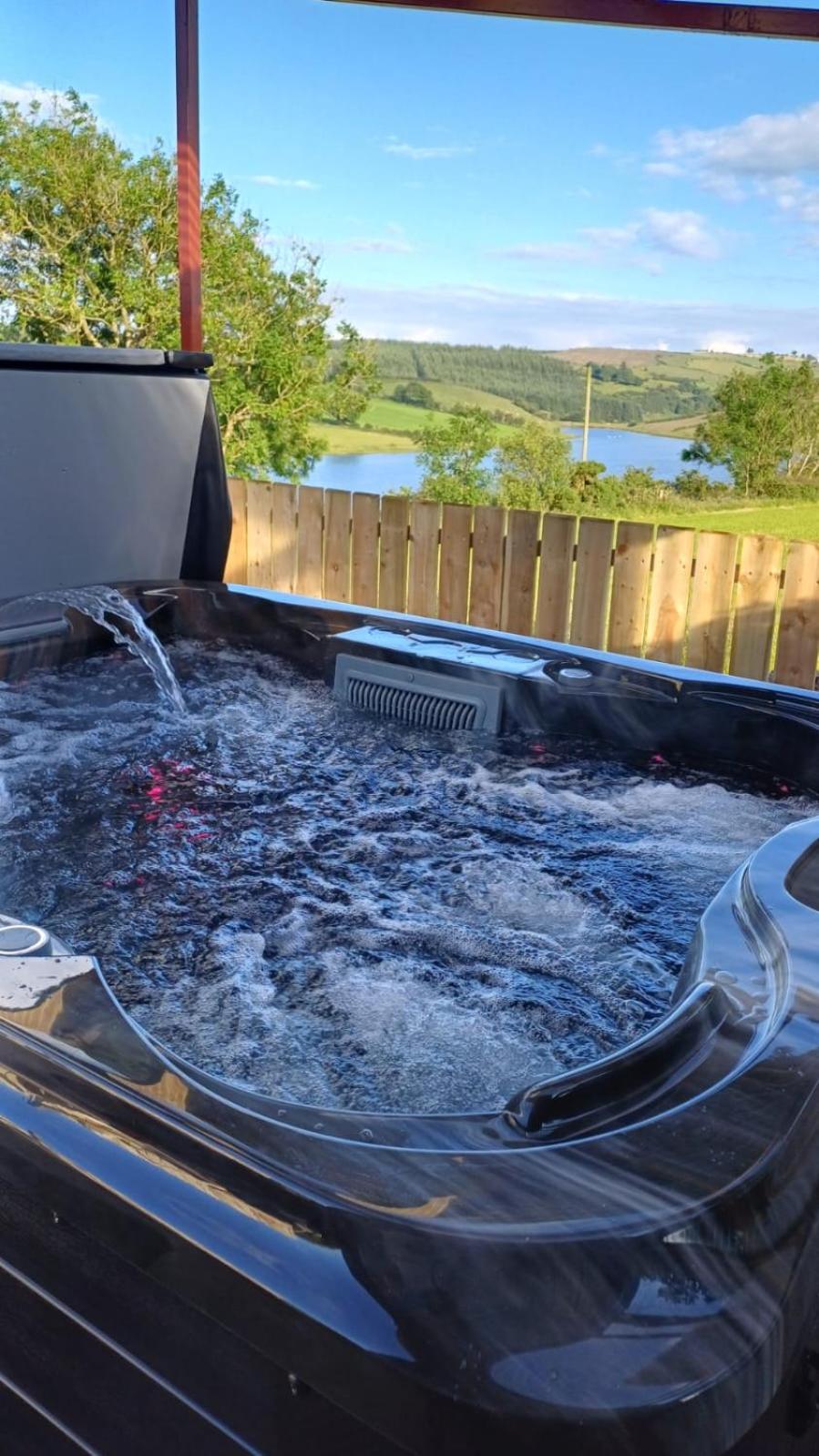 Tullynawood Glamping and Farm