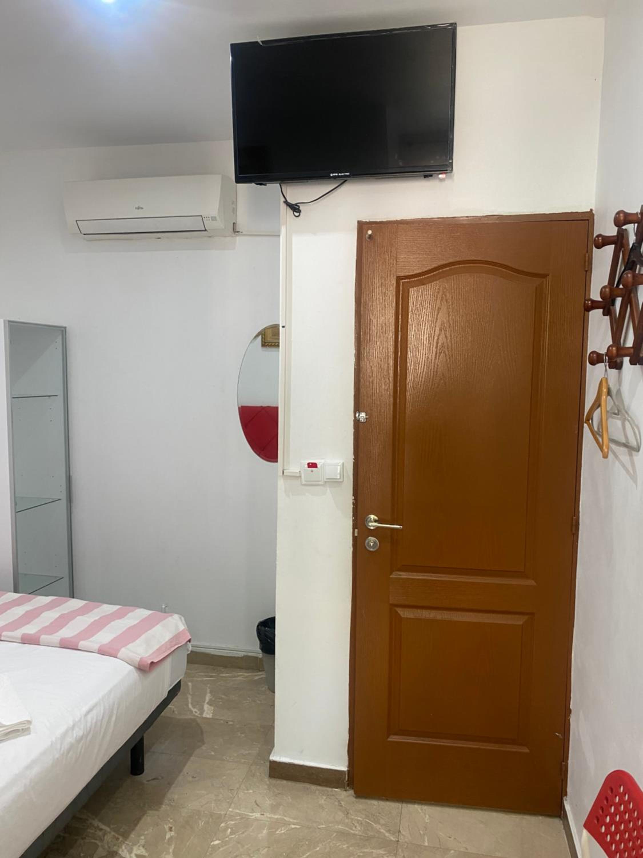 Hostal Granvia 628