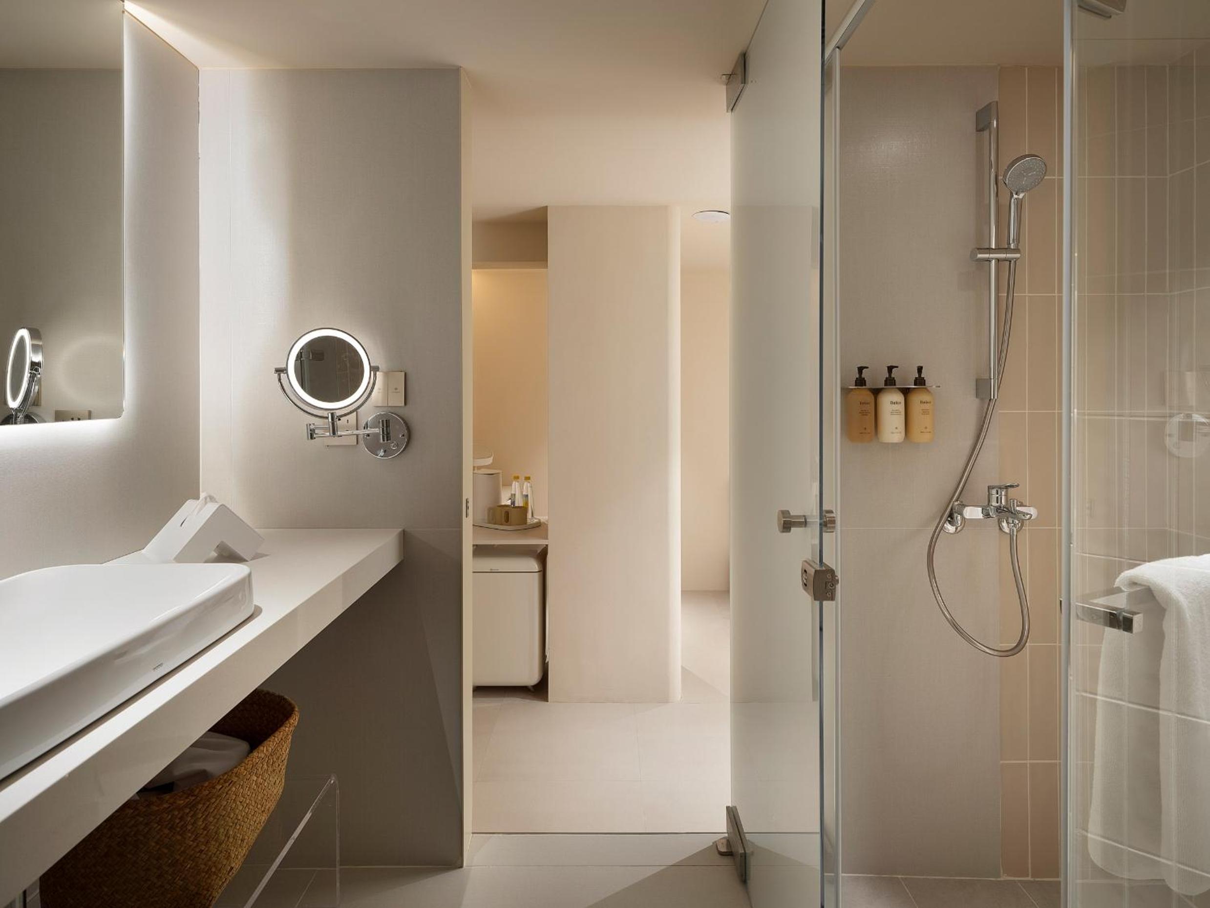 Lore Hotel 樂爾公寓