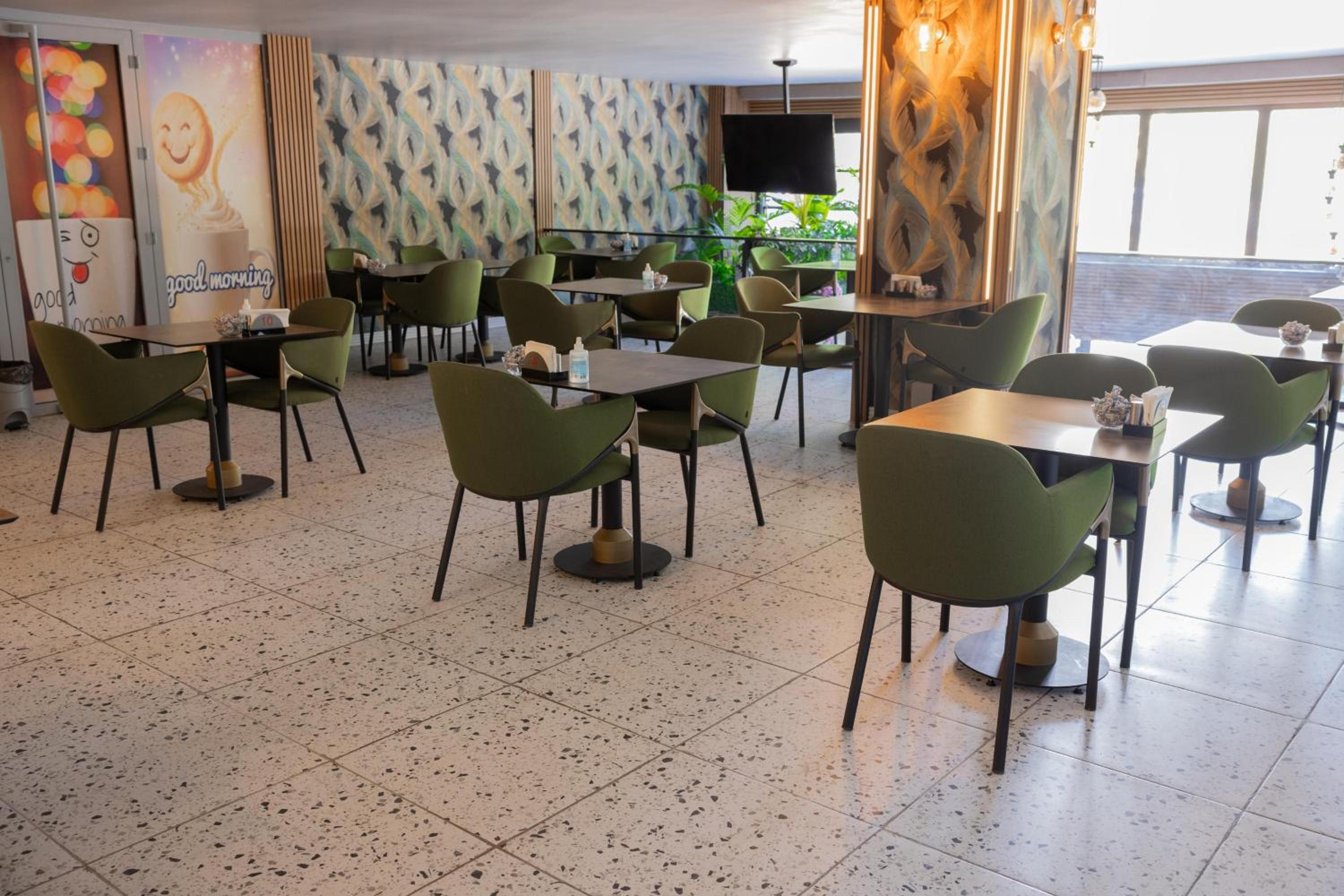 Star City Otel - Image 44