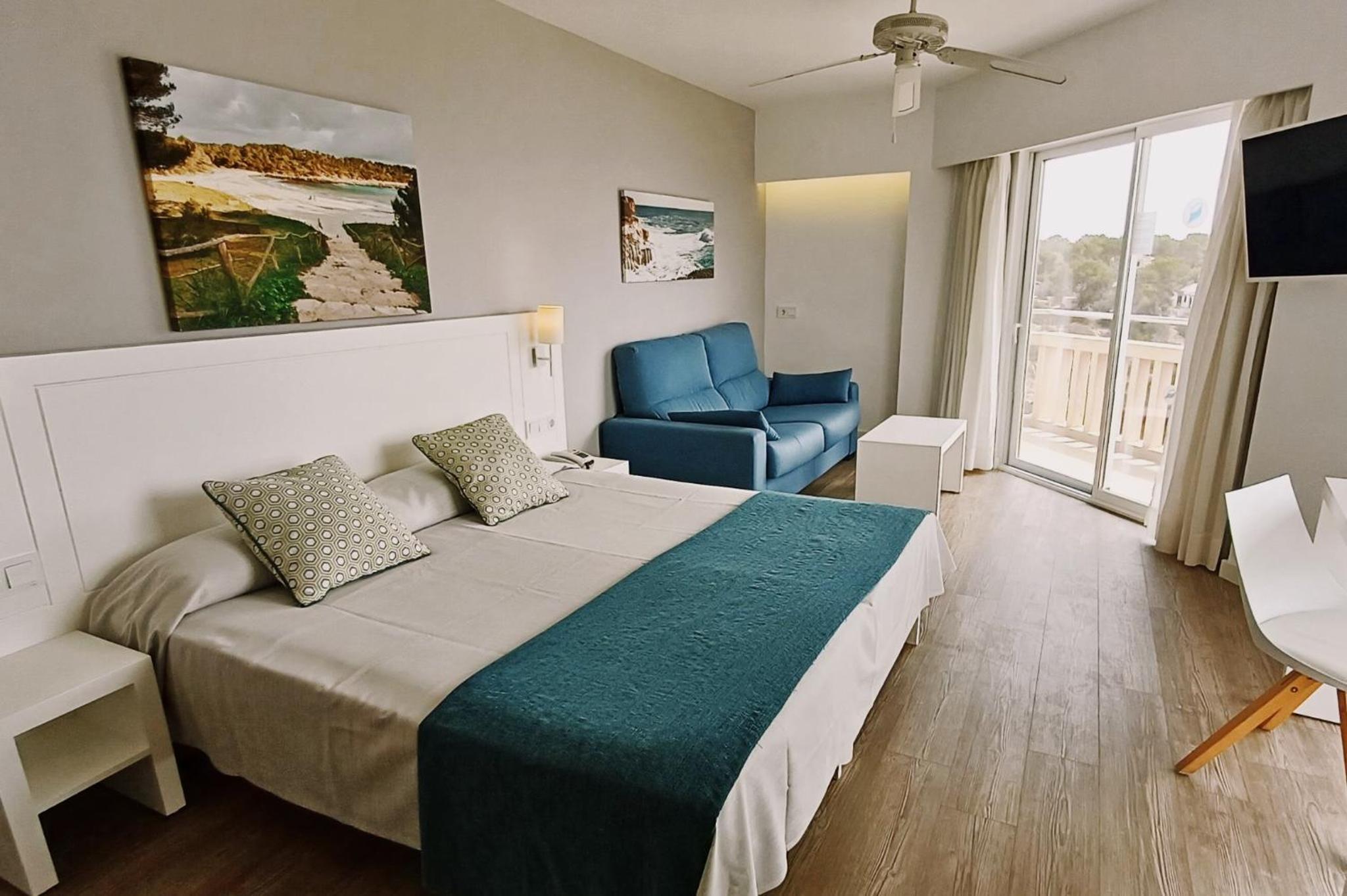 Hotel Pinos Playa en Cala Santanyi