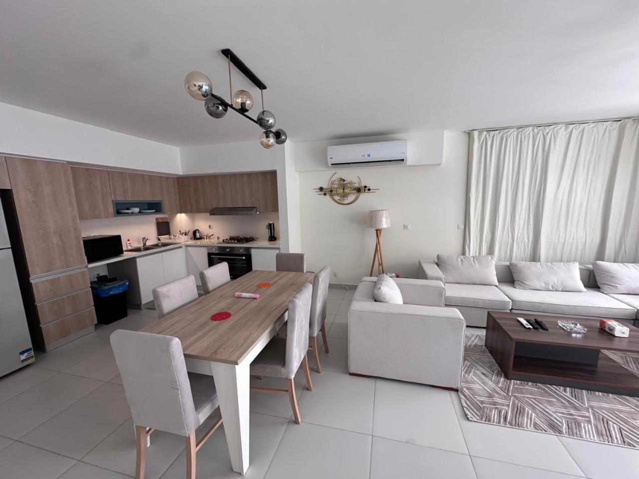 Sea View 3 Bedrooms in Marassi view 4