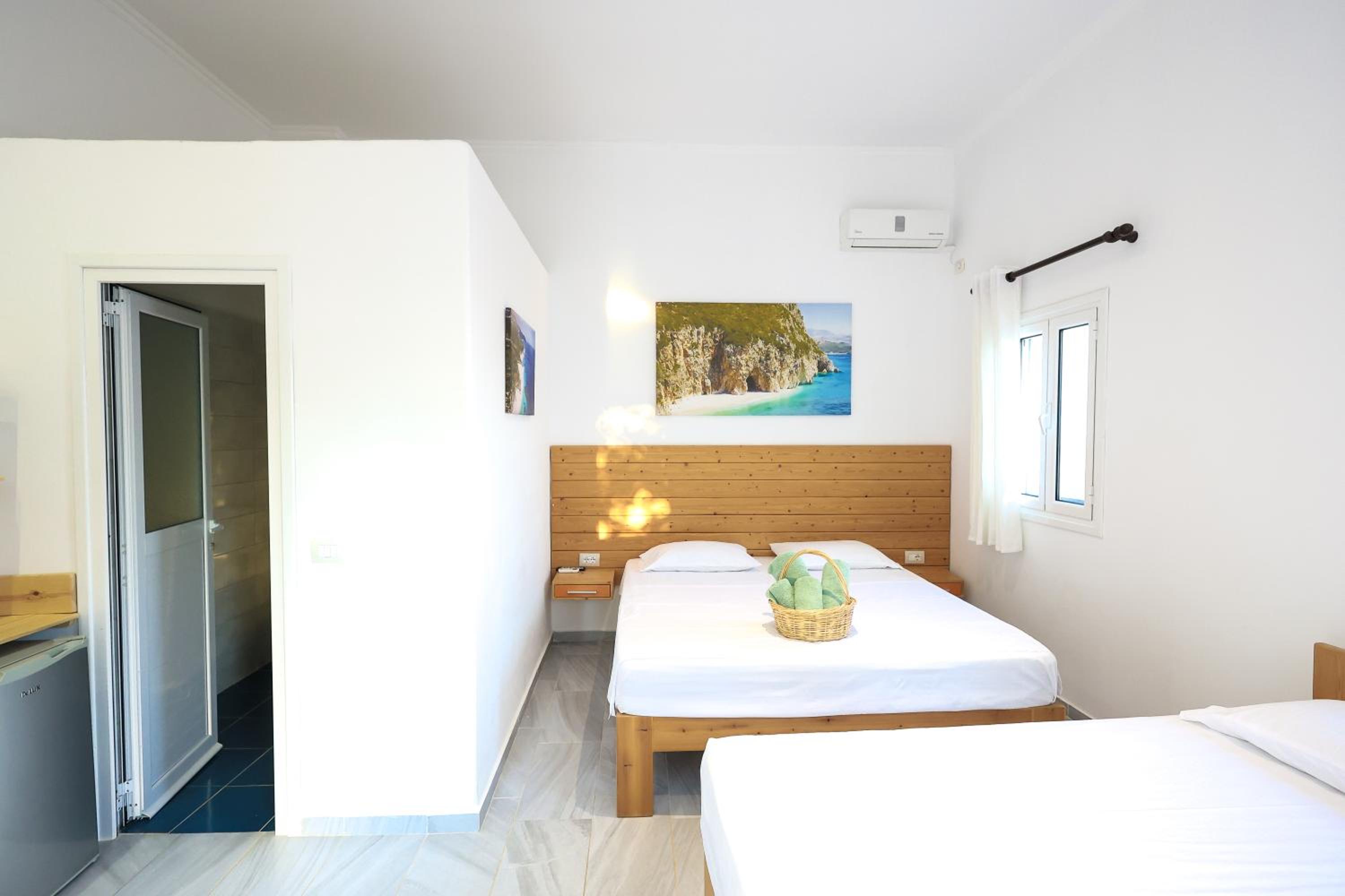 Casablanca Rooms Dhërmi