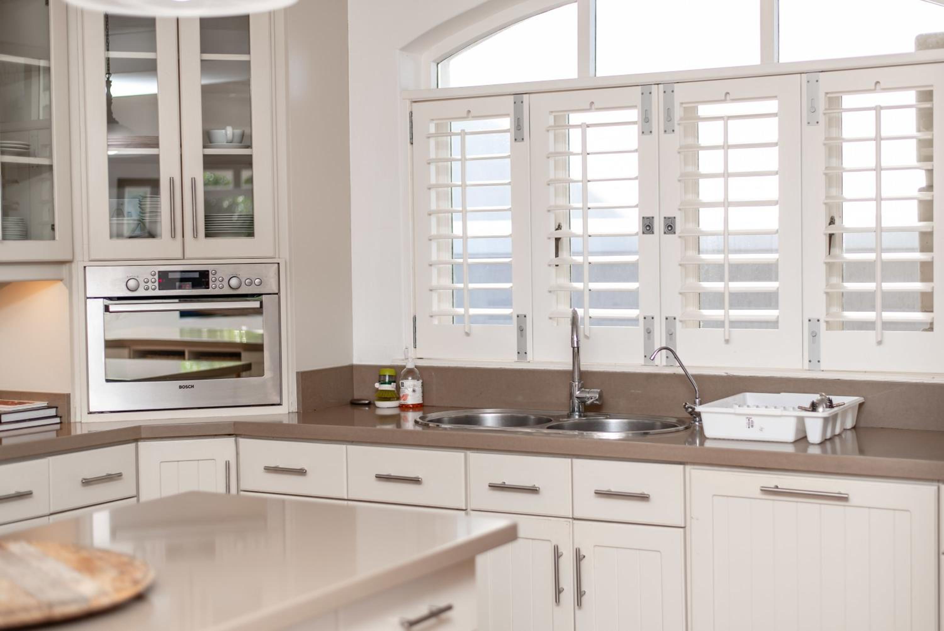 Knysna Lagoon-side Luxury Villa view 3