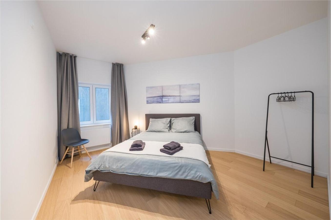 Amandine - Luxury 3 bedrooms apartment with free parking