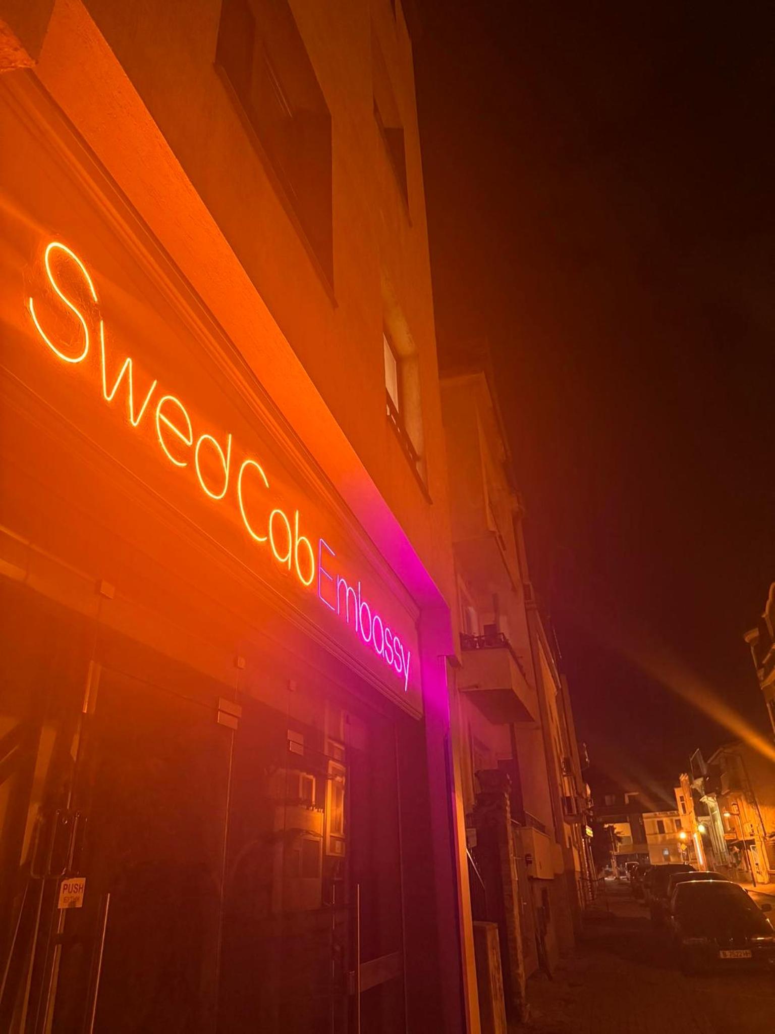 Swed Cab Embassy HoStel