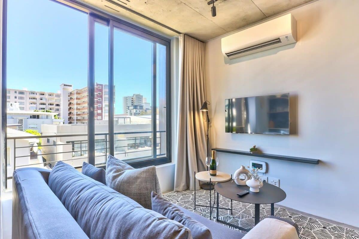 Secure building Wifi central Promenade central view 5