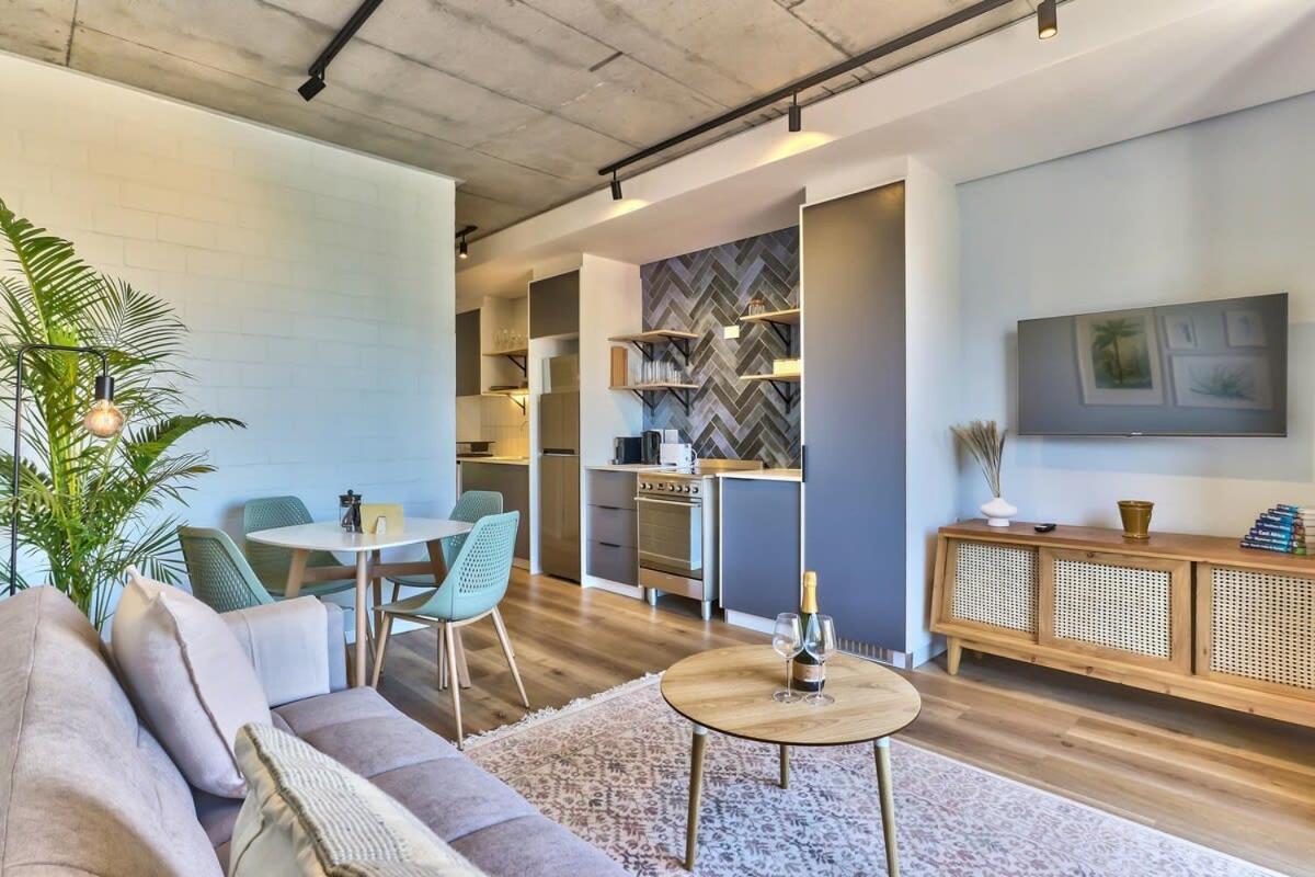 Secure studio, Sea Point Gem near promenade! view 5