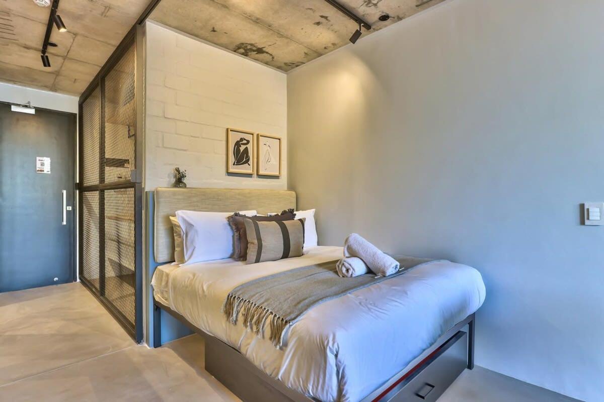 Seamless Comfort Modern Living in Seapoint