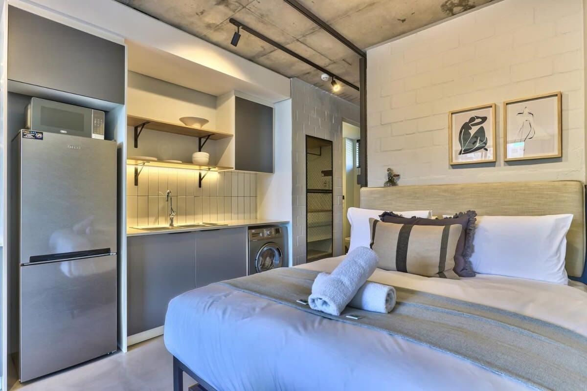 Seamless Comfort Modern Living in Seapoint