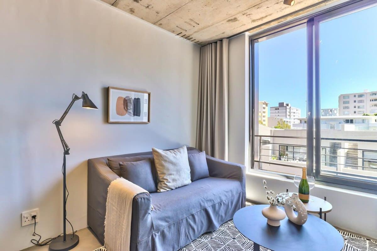 Seamless Comfort Modern Living in Seapoint