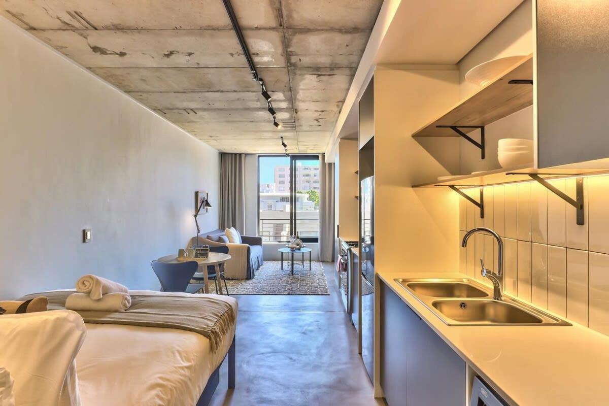 Seamless Comfort Modern Living in Seapoint
