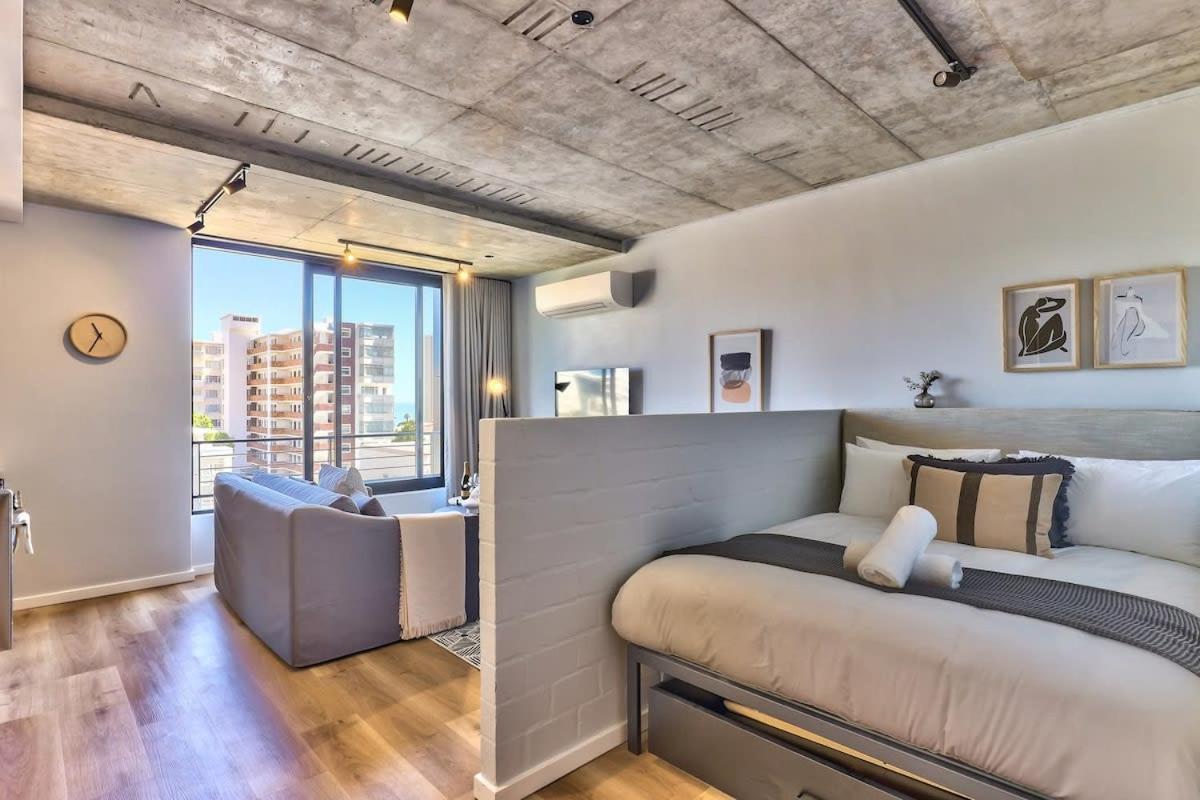 Secure fast wifi communal pool- lone ranger lux view 2
