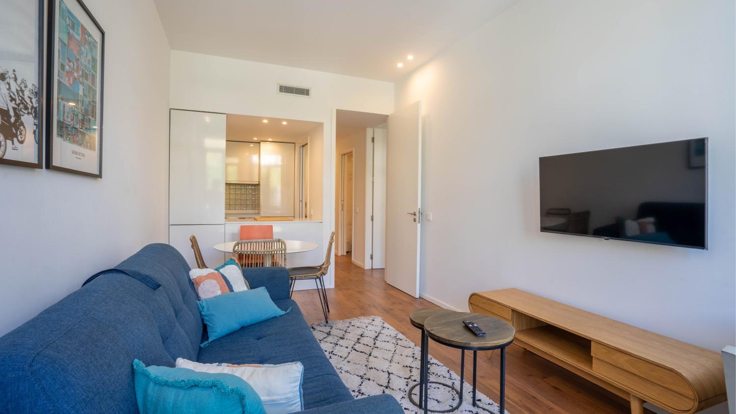 Pousada Retreat w Free Parking by LovelyStay view 3