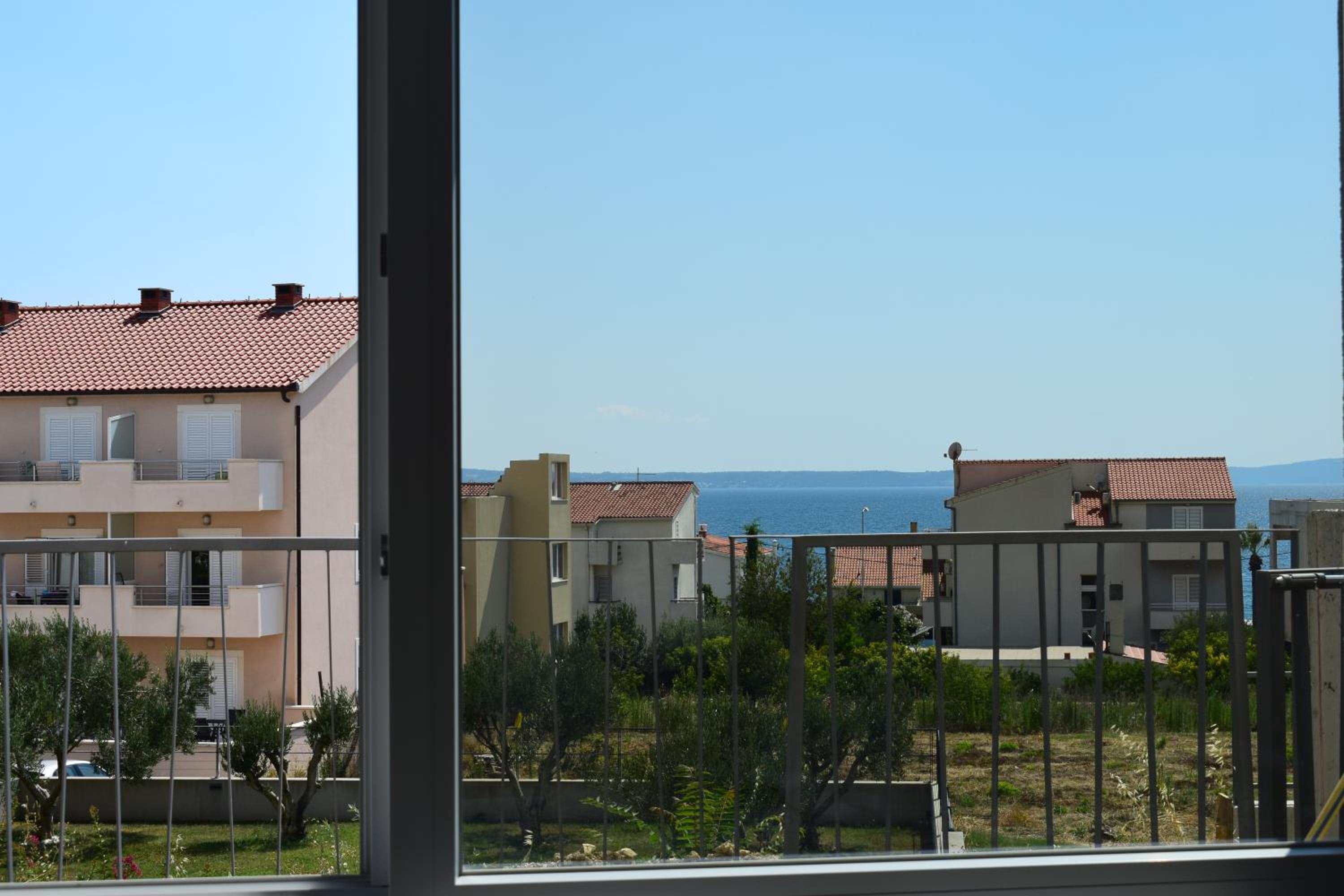 Podstrana Vacations - Adriatic Split beach apartment with sea view and garden - Property Image 23