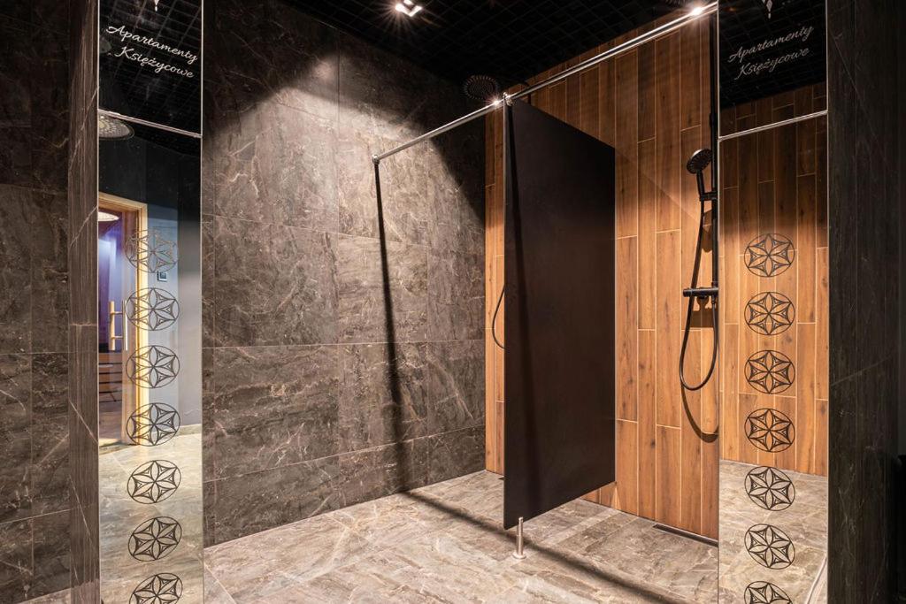 Księżycowe Apartamenty SPA - Mountain View by Golden Apartments