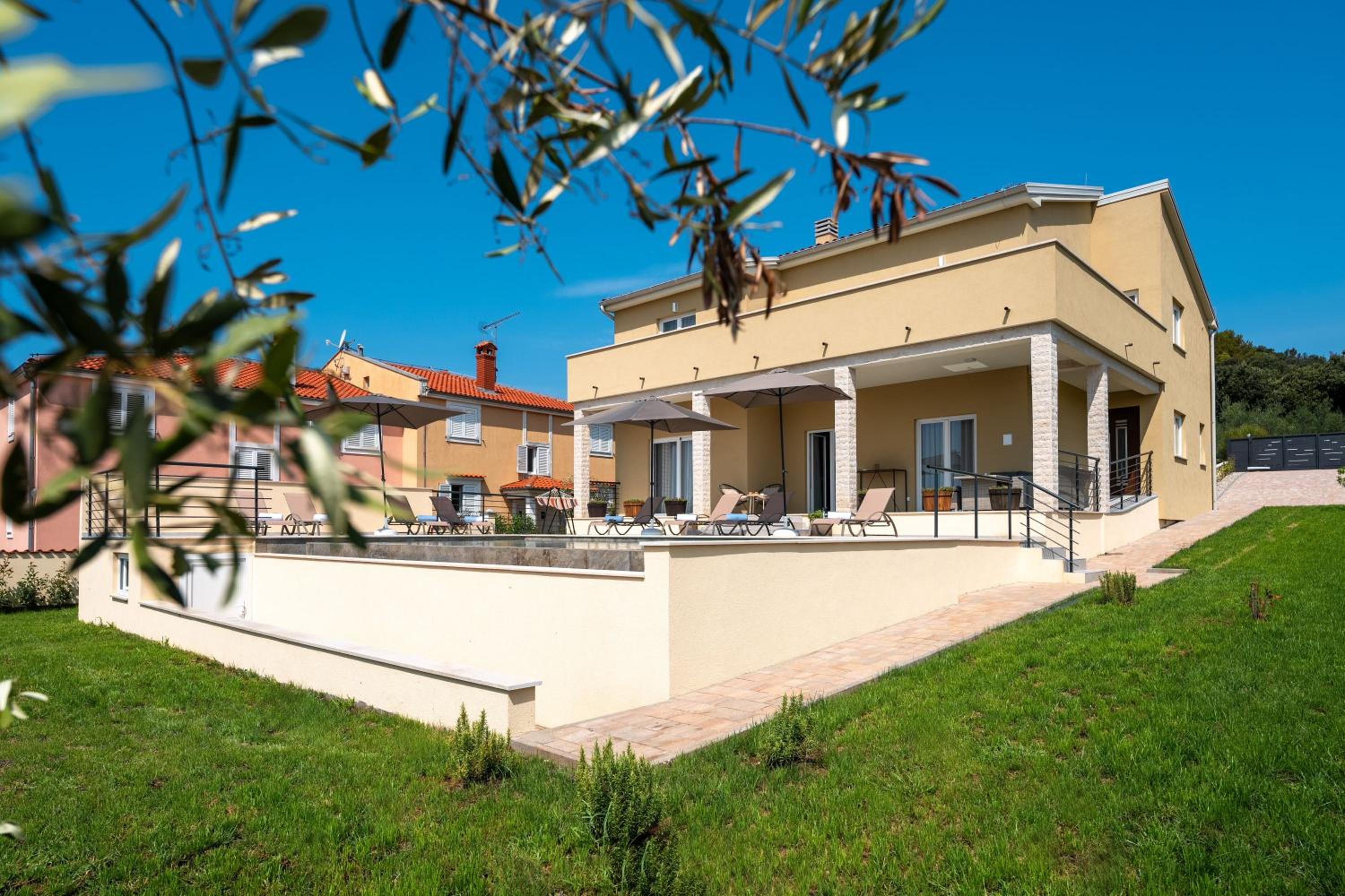Vila Paris