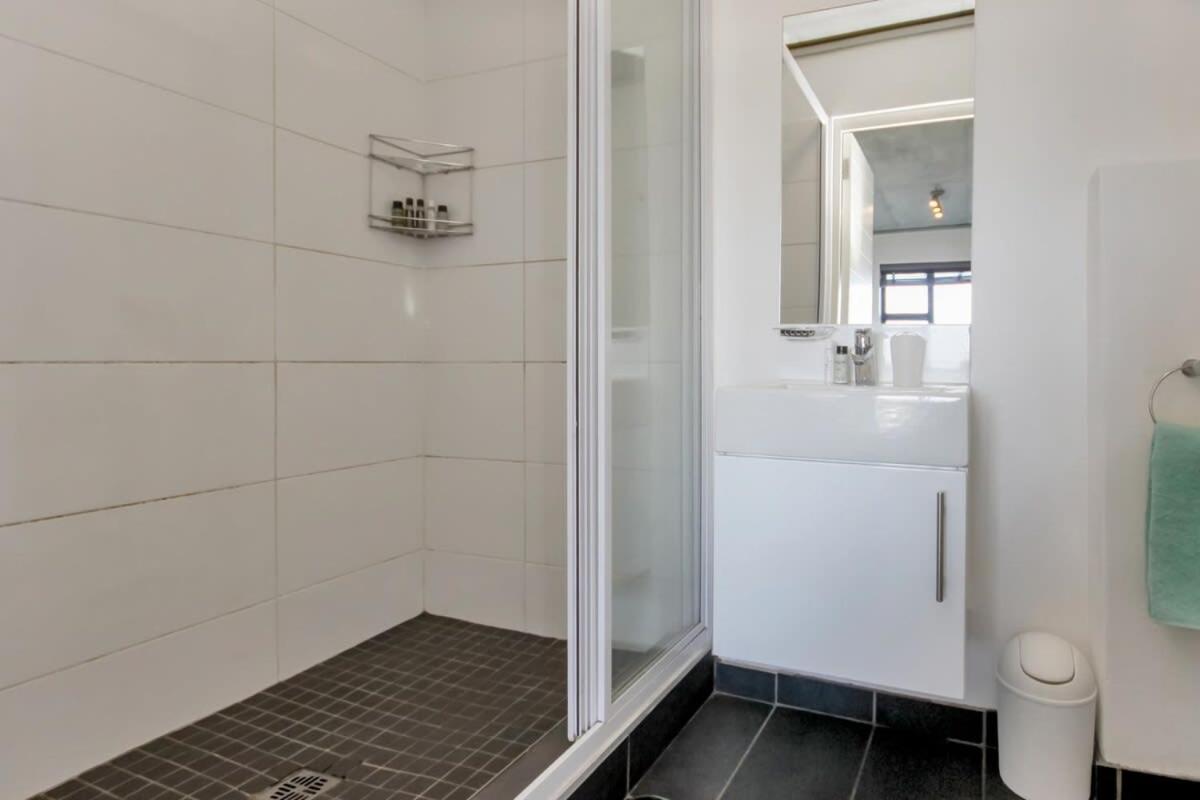 Quant, Artful with Scenic Views view 5