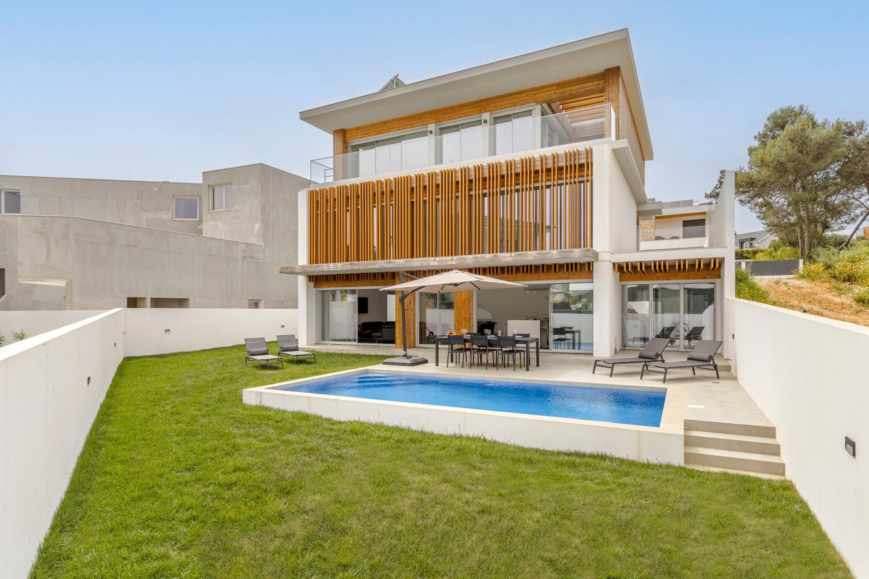 Lilac Cascais Villa with Swimming Pool view 2