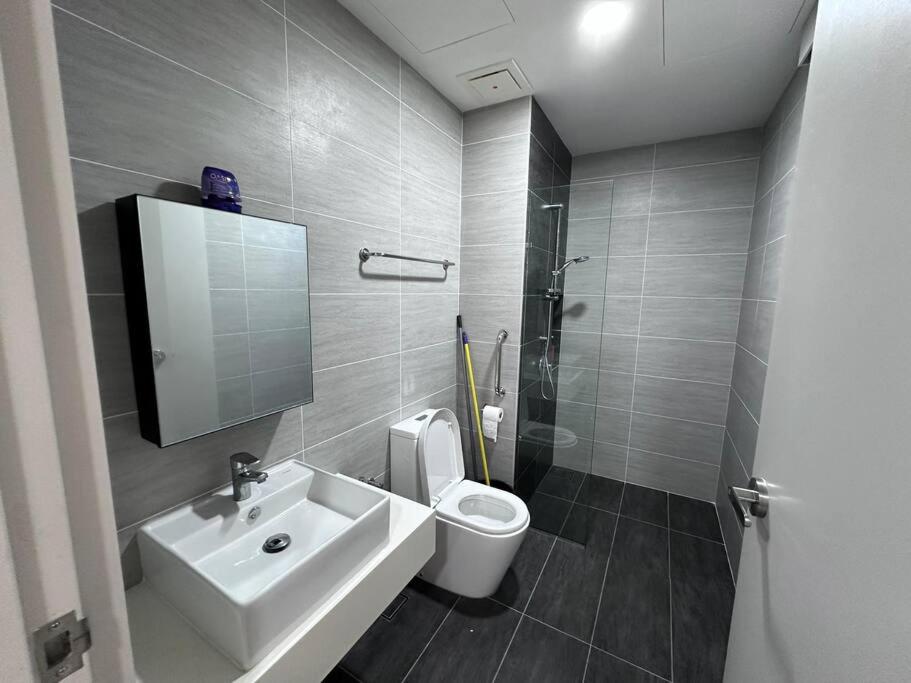 KLCC view cozy studio apartment Trion C243A KL