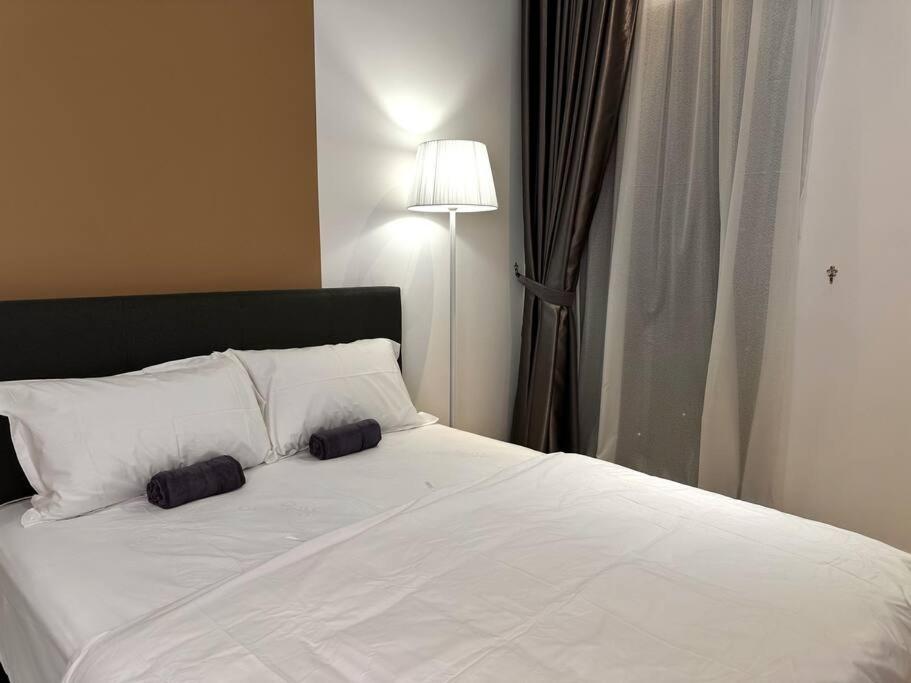 KLCC view cozy studio apartment Trion C243A KL