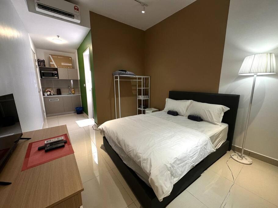 KLCC view cozy studio apartment Trion C243A KL