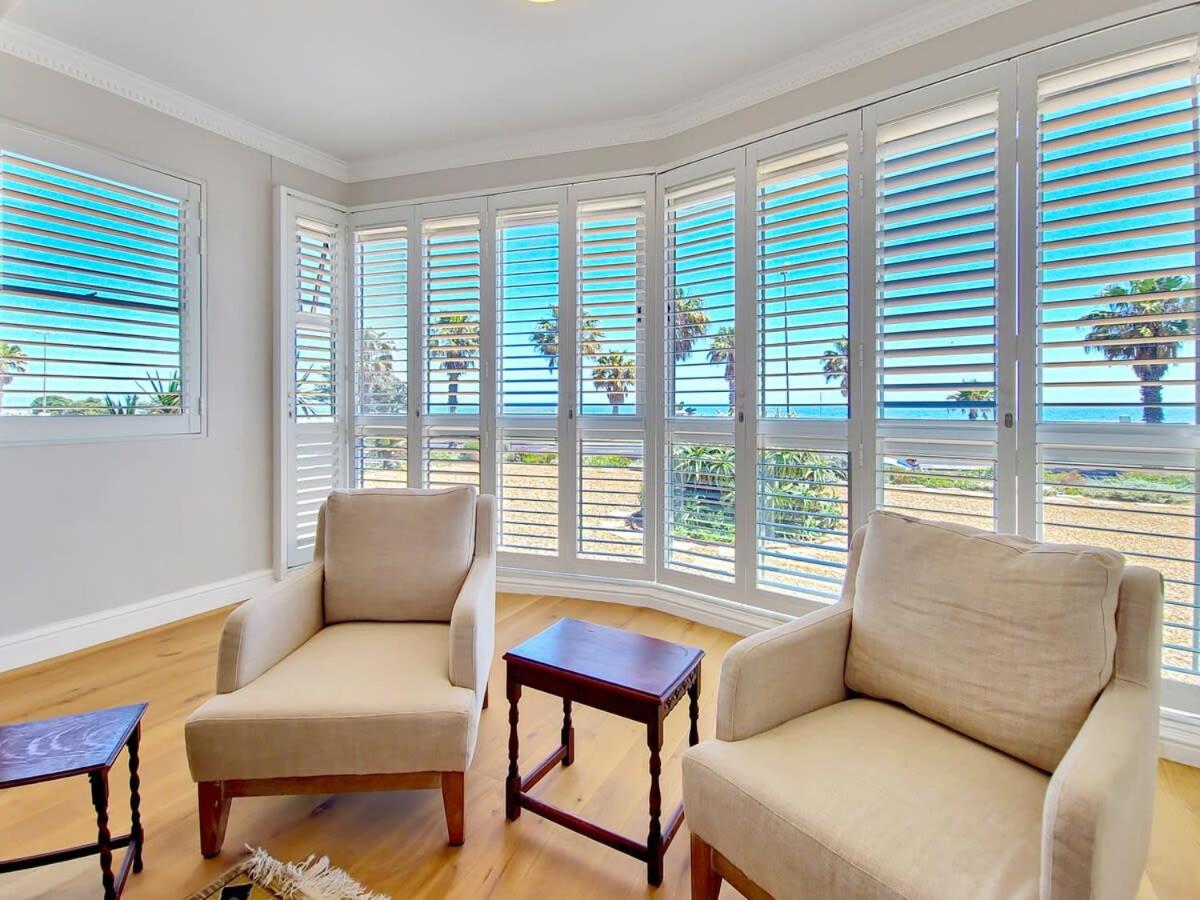 Sea front, wifi, secure, ocean facing apartment view 2
