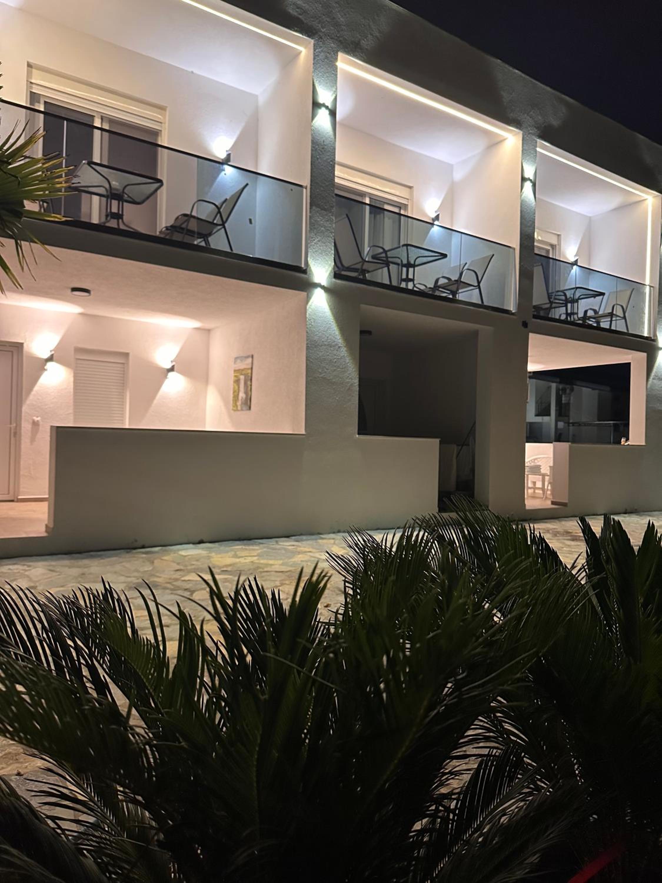 TWINS Apartments