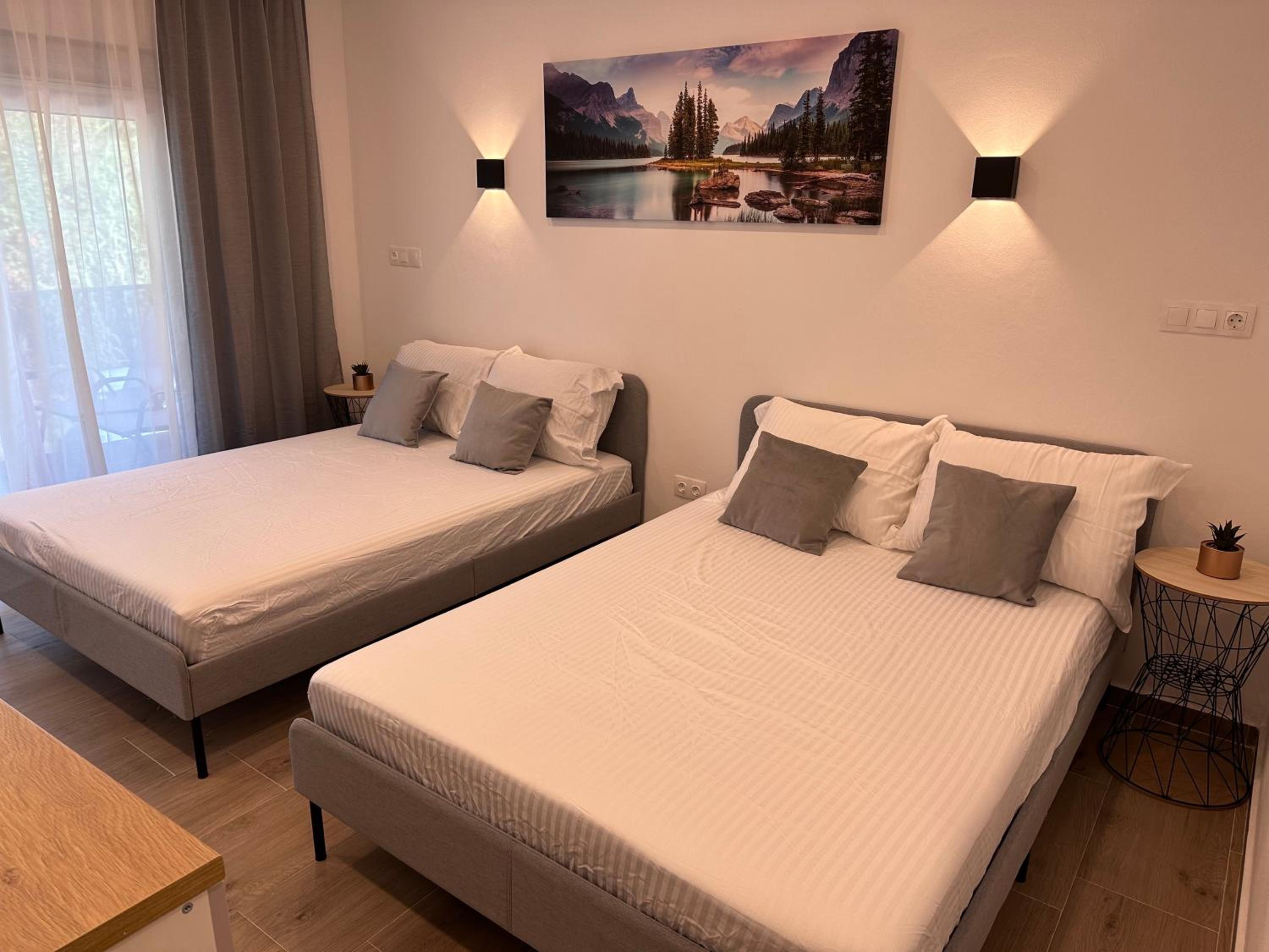 TWINS Apartments