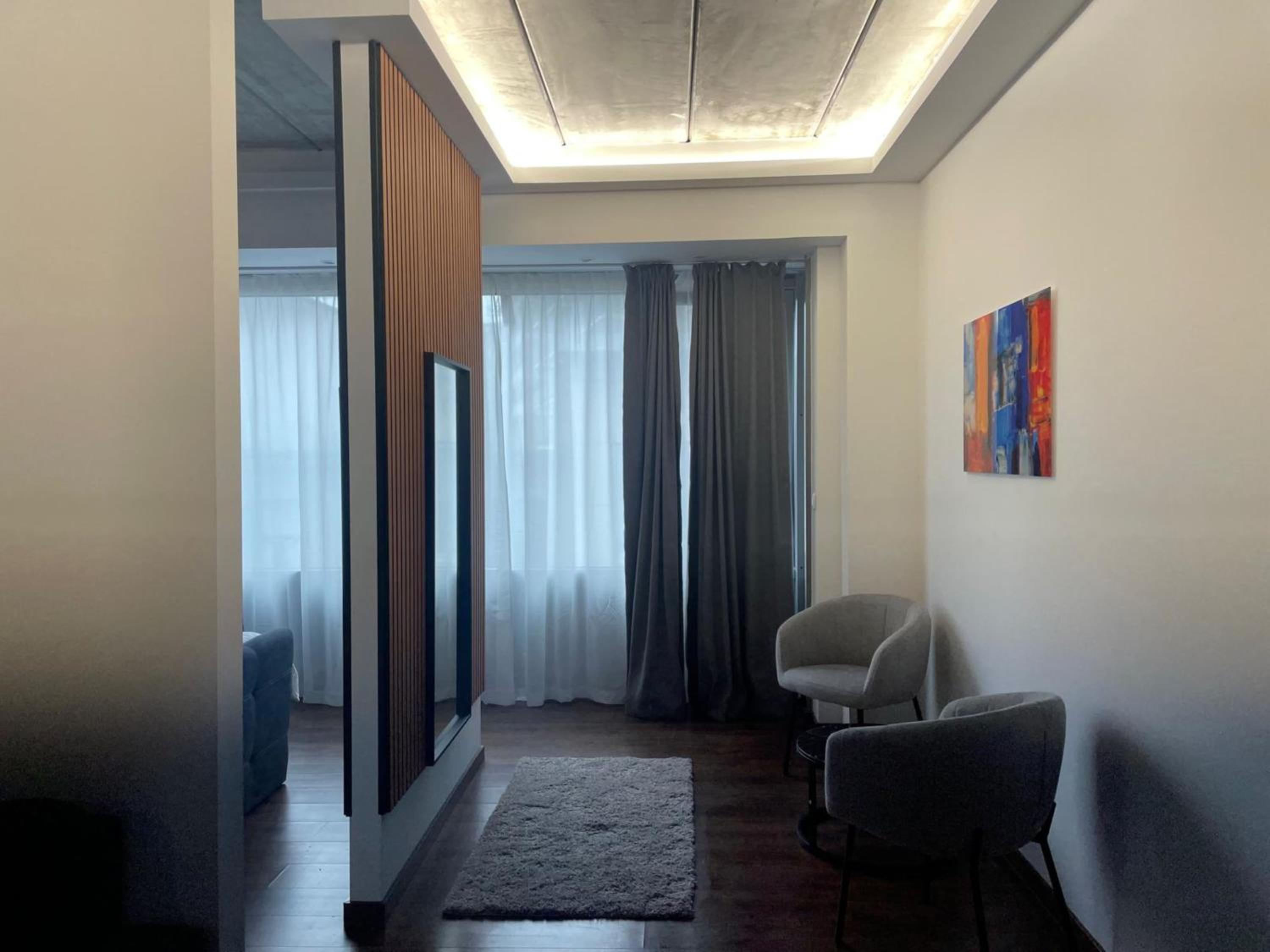 Boutique Diamond Apartments view 3