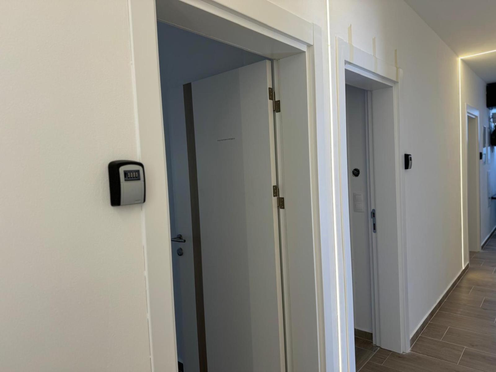 TWINS Apartments