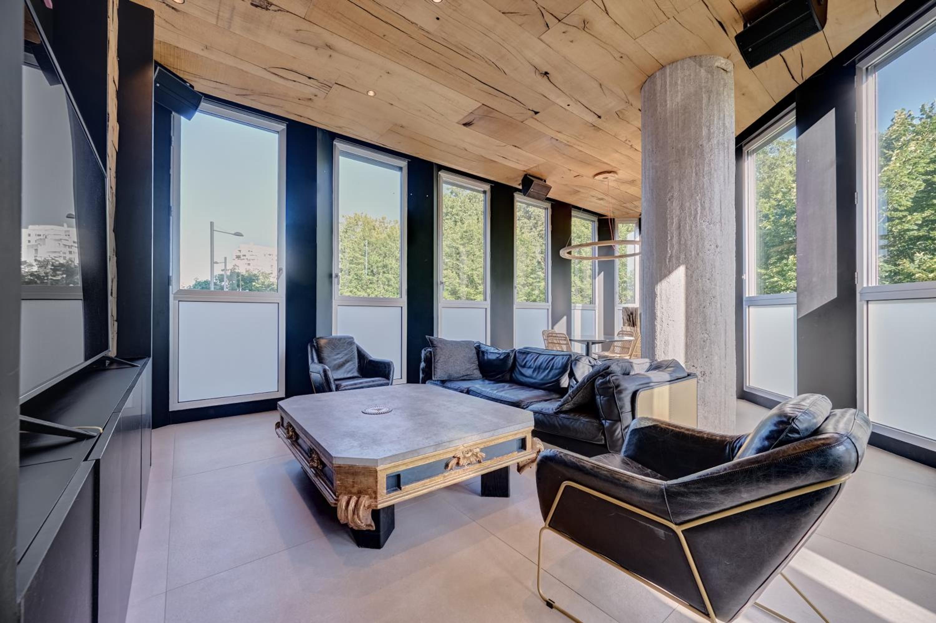 lounge
