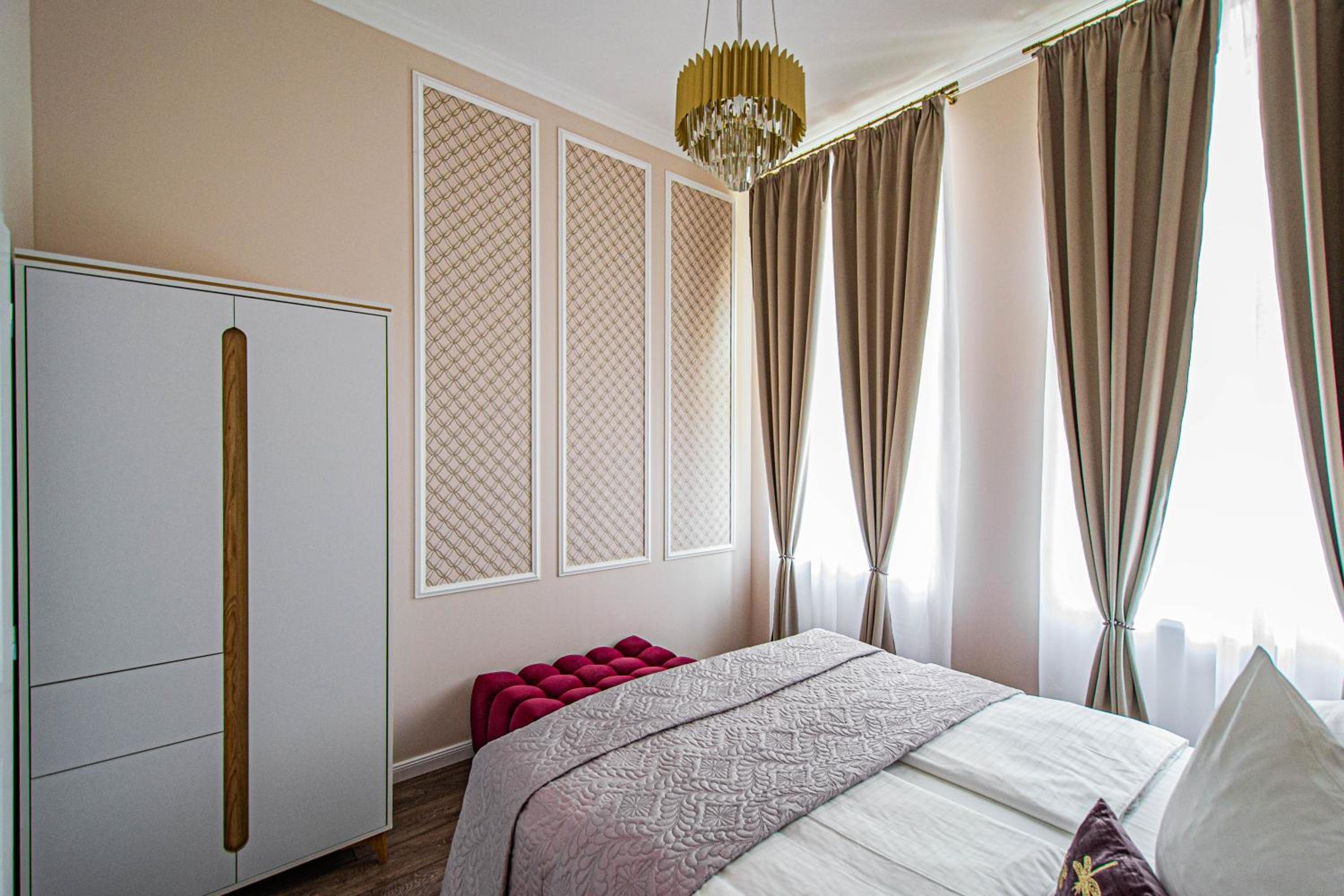 3BDR Elegance Deco Downtown Flat