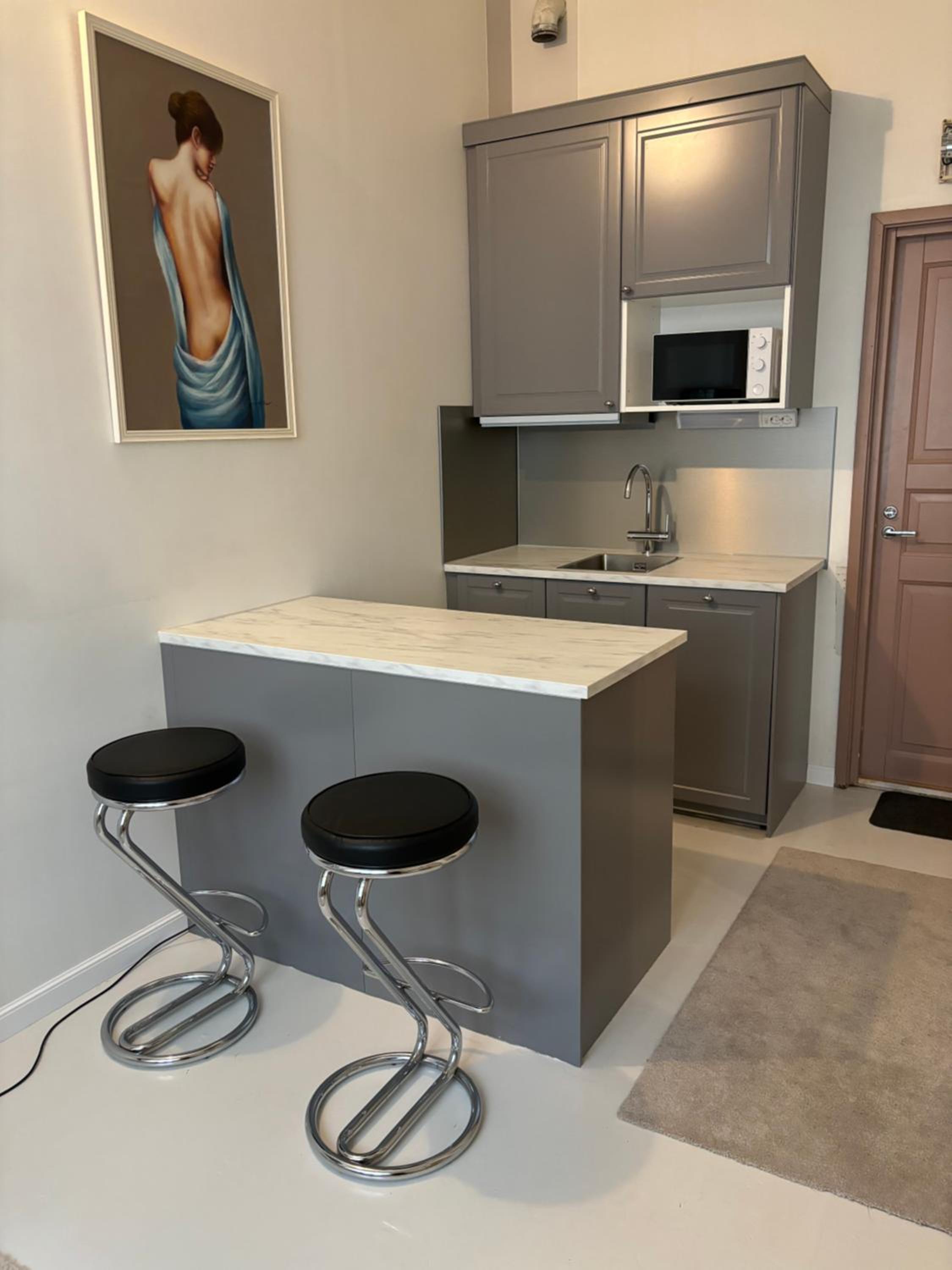 Mini cozy studio in the city center view 2