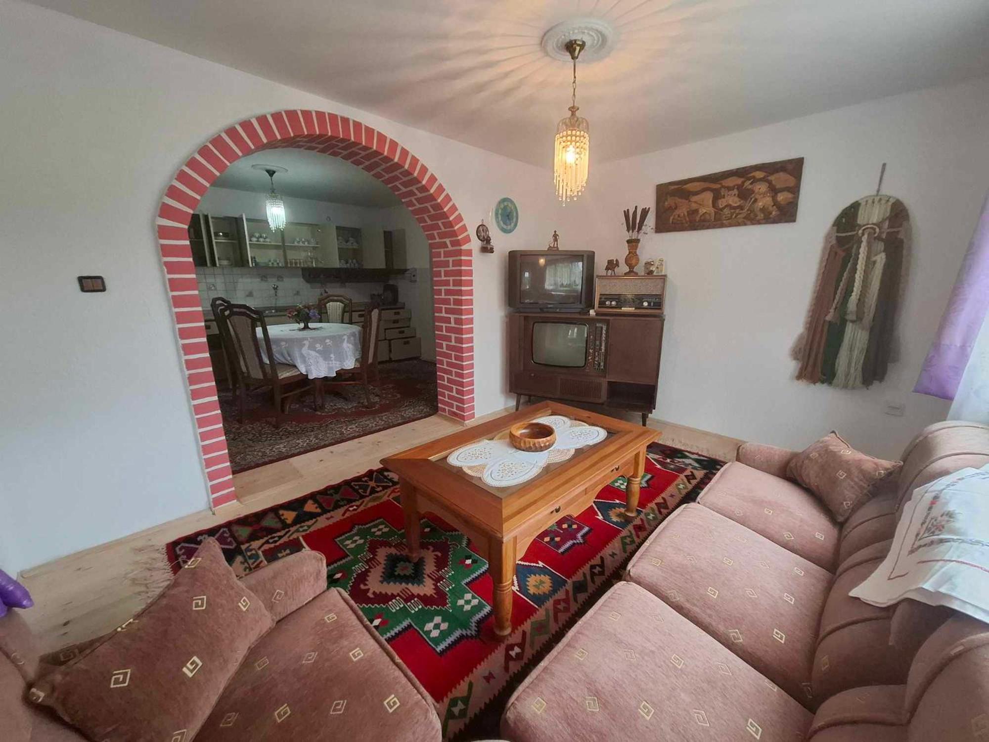 Retro Retreat Izačić
