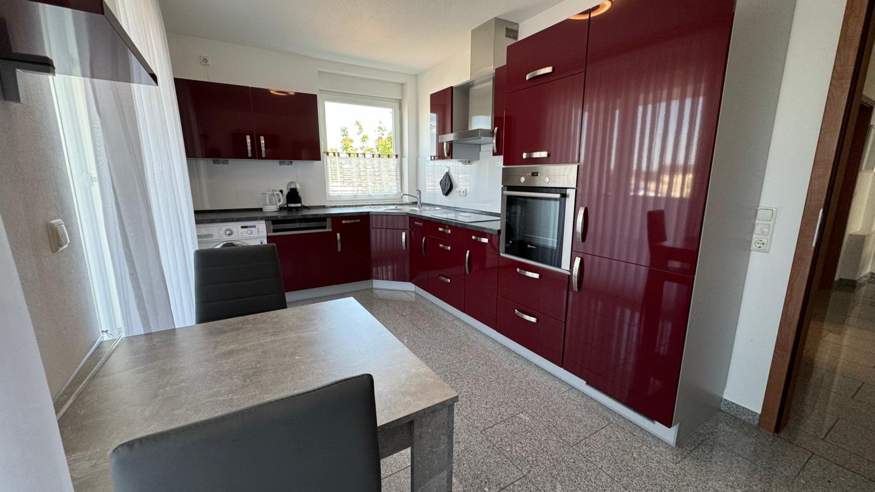Moderne Wohnung für bis zu 8 Personen mit großem Balkon