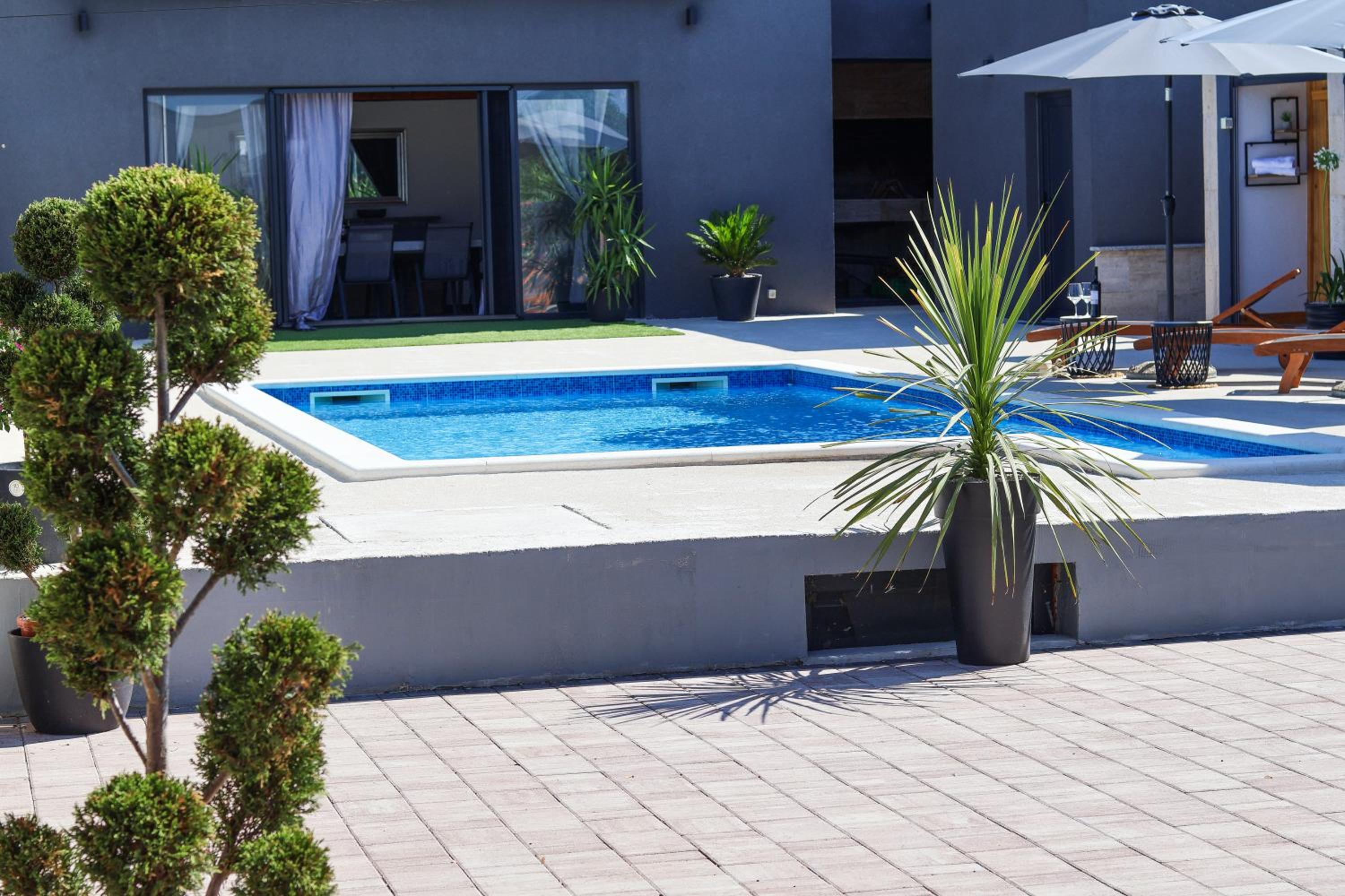 Villa Dalmatia with pool