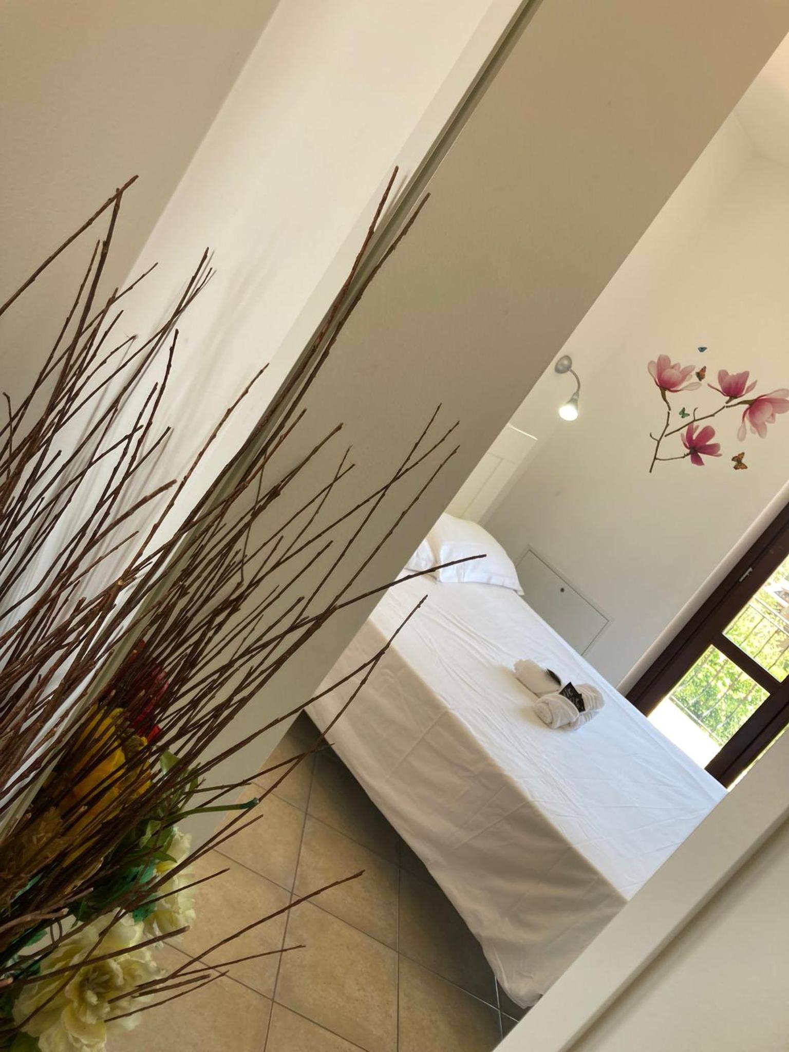 SIMPLY INN close to TIVOLI