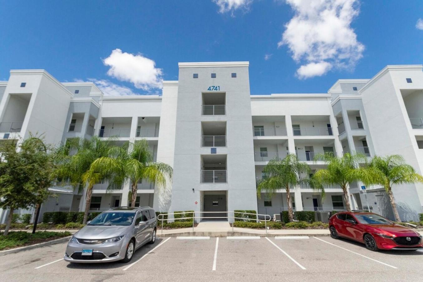 Resort Near Disney FREE Waterpark 4741 view 4