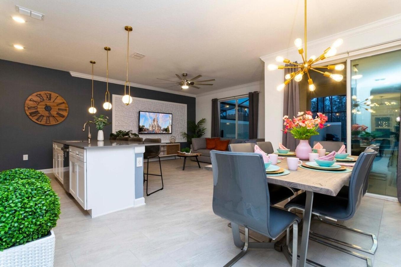 Luxury 4Bed Near Disney, FreeVIP Resort 4335