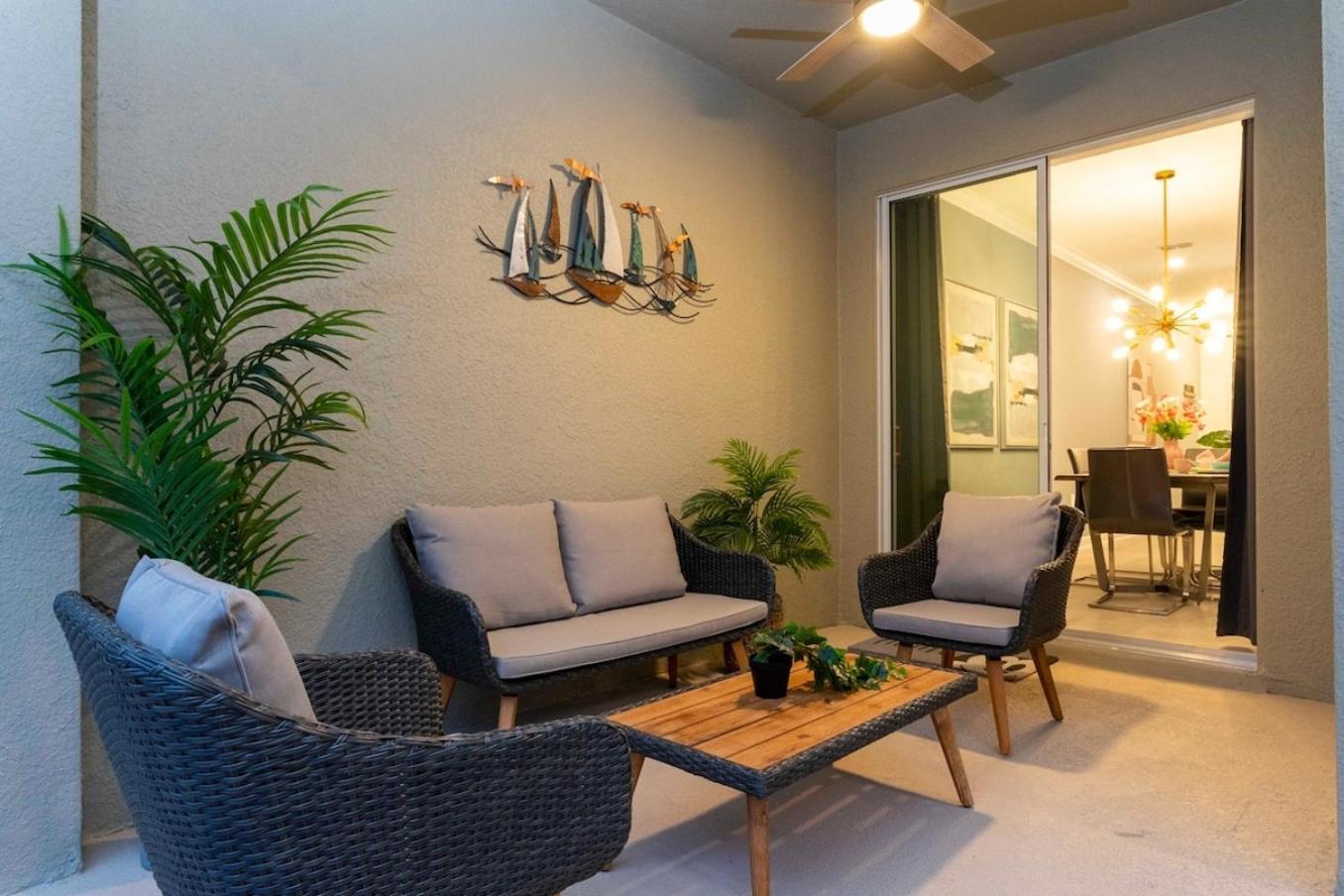 Luxury 4Bed Near Disney, FreeVIP Resort 4335