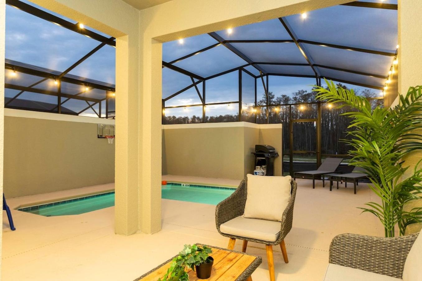 Luxury 4Bed Near Disney, FreeVIP Resort 4335