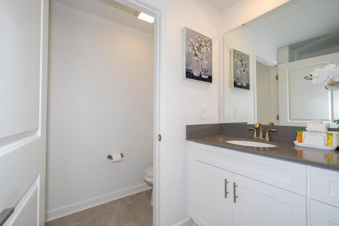 Stylish home Near Disney Free Waterpark 4407 view 4