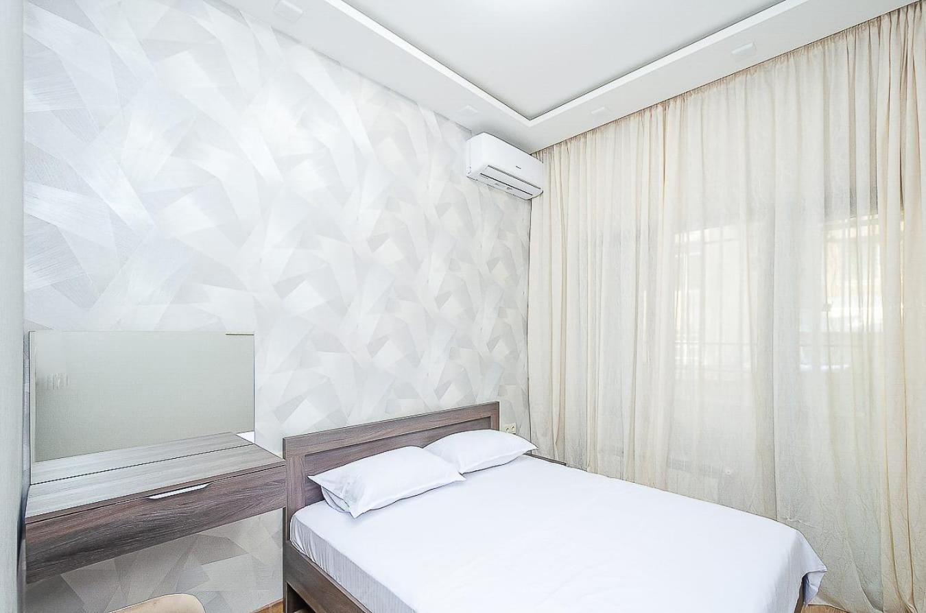 15Newly renovated, real photos, excellent apartment in the center of the capital