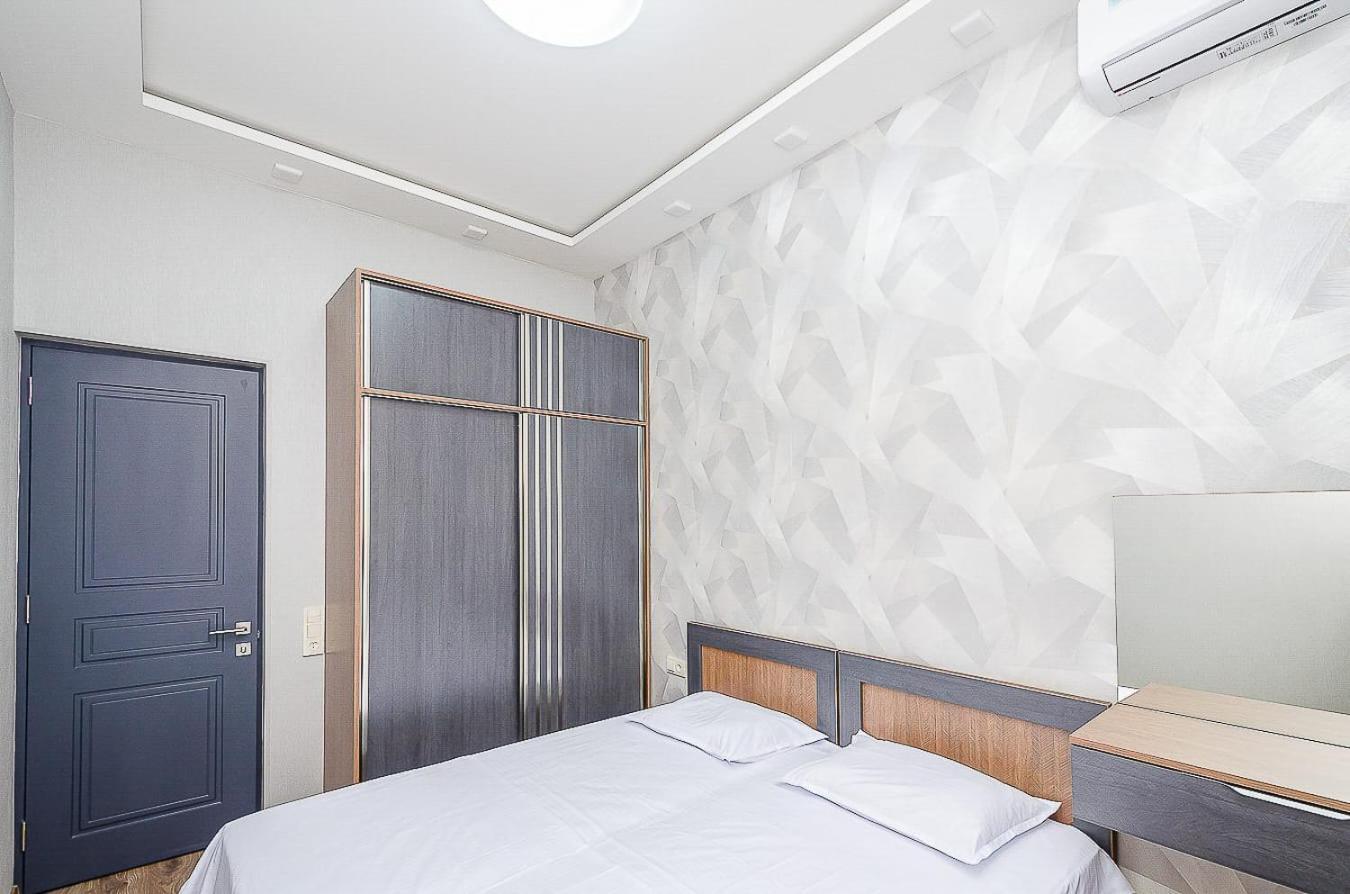 15Newly renovated, real photos, excellent apartment in the center of the capital