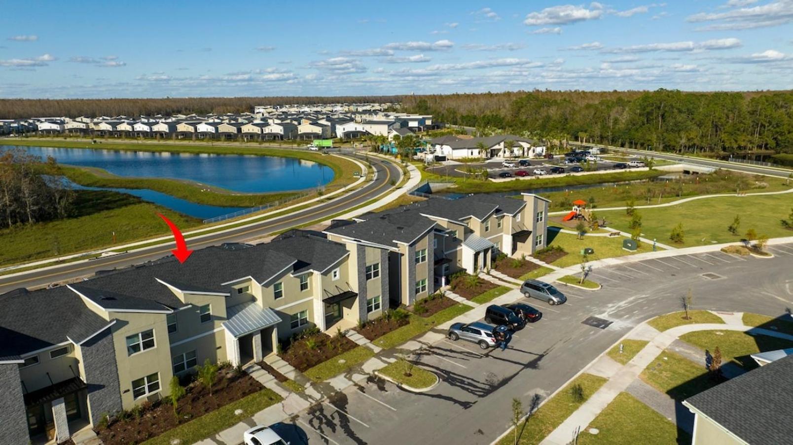 Luxury 4Bed Near Disney, FreeVIP Resort 4335